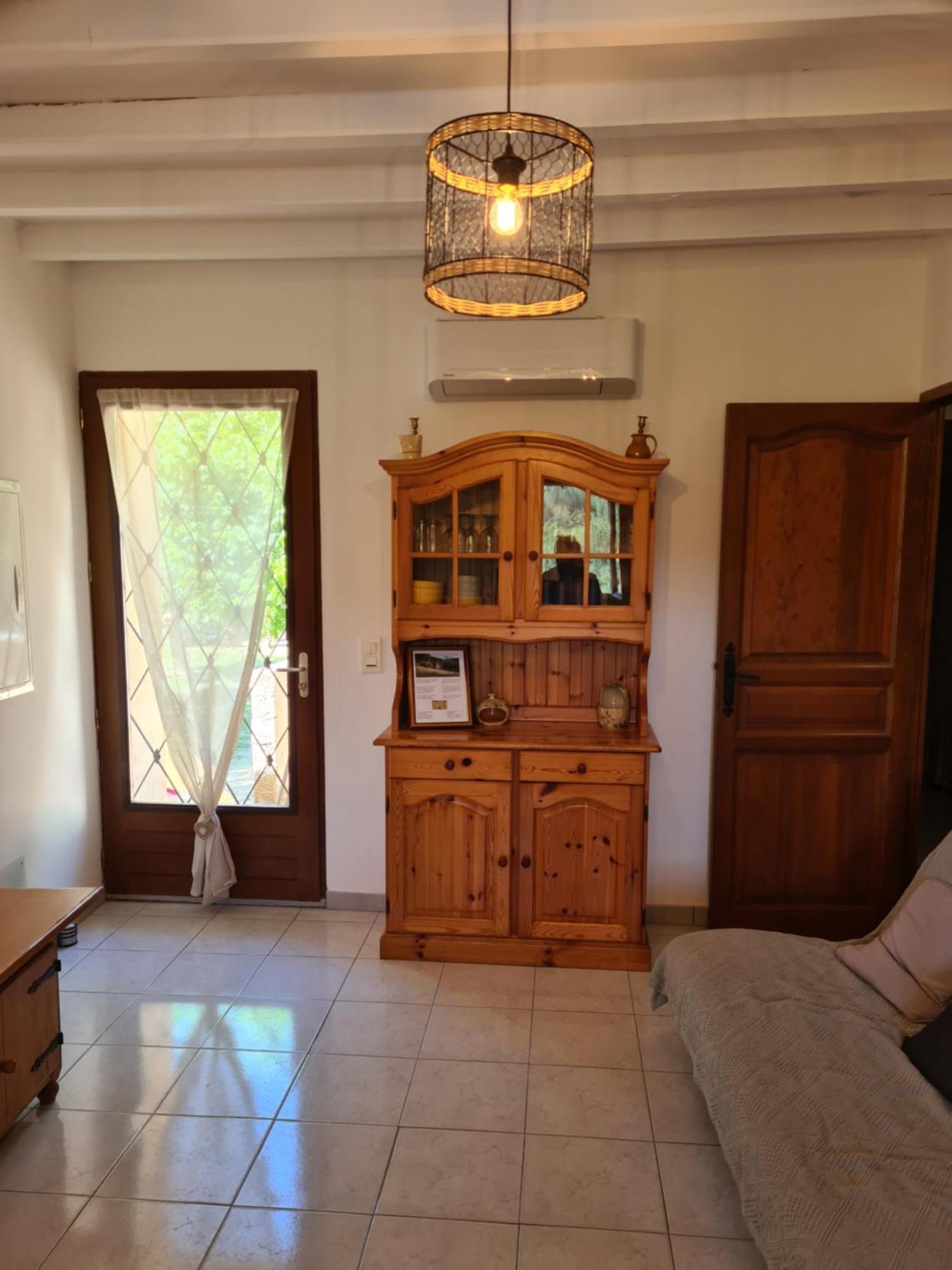 Les Oliviers Apartment Ansouis Luaran gambar