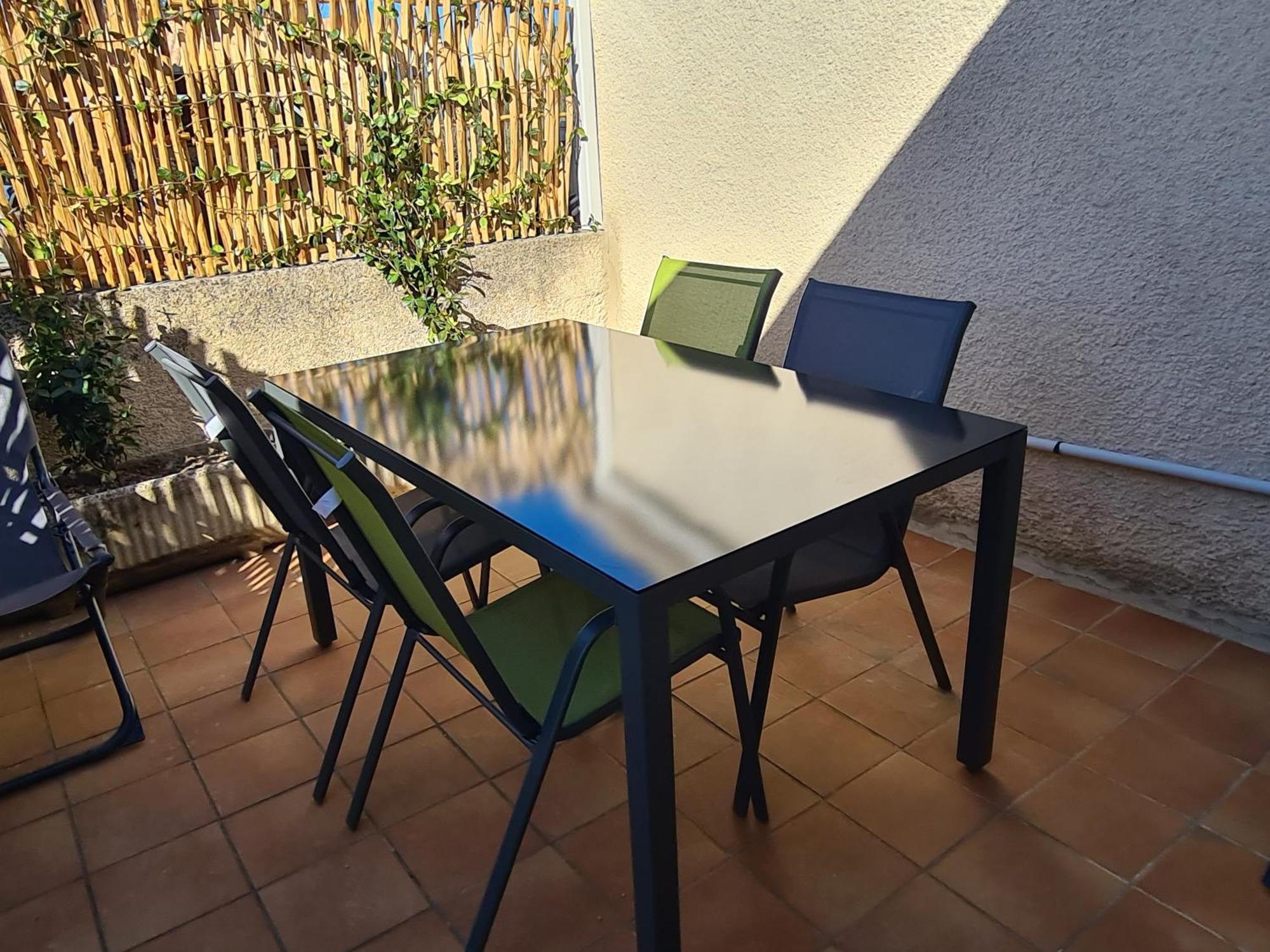 Les Oliviers Apartment Ansouis Luaran gambar